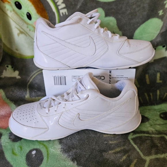 Nike Mens Sneakers Size 10 - Picture 3 of 10